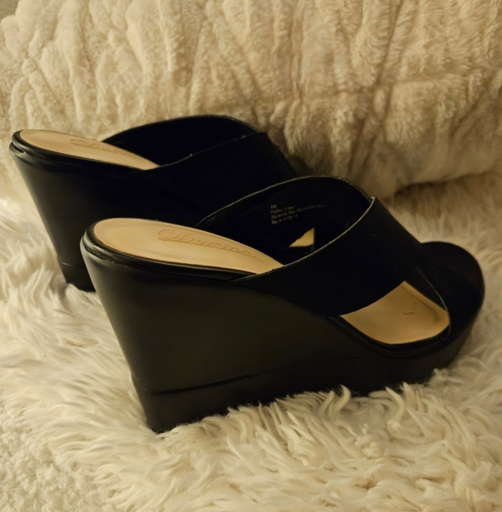 DUNION 4" Inch Wedged Sexy Black Heels in Box